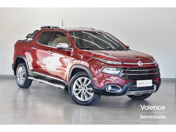FIAT TORO 2.0 16V TURBO DIESEL RANCH 4WD AT9 FIAT TORO 2.0 16V TURBO DIESEL RANCH 4WD AT9